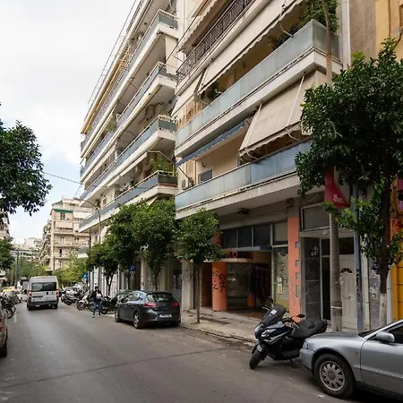 Deluxe 4 Bedrooms In Center Apartment