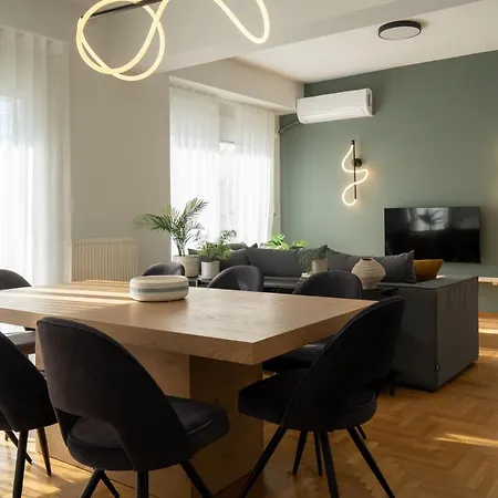 Deluxe 4 Bedrooms In Center Athens