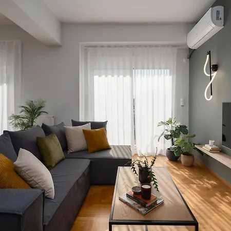 Deluxe 4 Bedrooms In Center *