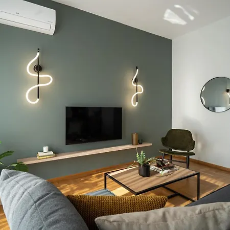 Deluxe 4 Bedrooms In Center Athens